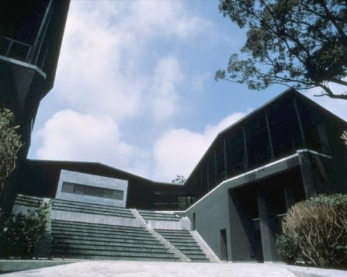 静岡県舞台芸術公園(野外劇場「有度」・屋内ホール「楕円堂」…